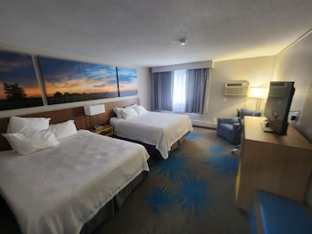 Room, 2 Queen Beds, Non Smoking
