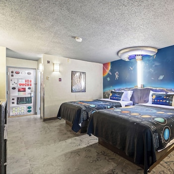 Room, 2 Queen Beds, Non Smoking (Space Theme)