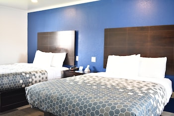Standard Room, Multiple Beds, Smoking