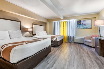 Room, 2 Queen Beds, Accessible, Non Smoking (Upgrade)