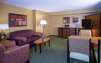 Room, 1 King Bed, Corner