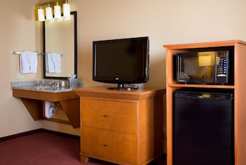 Suite, Multiple Beds, Mobility Accessible, Microwave
