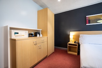 Standard Room, 1 Queen Bed, Accessible