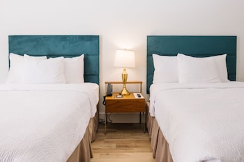 Classic Room, 2 Double Beds