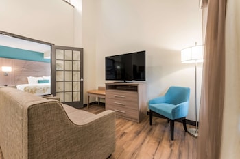 Suite, Multiple Beds, Non Smoking, Kitchen (with Sofabed)