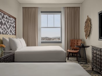 Standard Room, 2 Double Beds