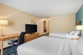Standard Room, 2 Queen Beds, Non Smoking