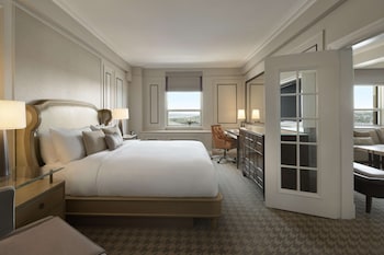 Fairmont Gold, Suite