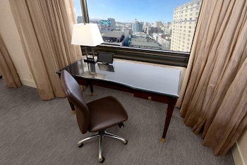 Junior Suite, 1 King Bed with Sofa bed, Bathtub