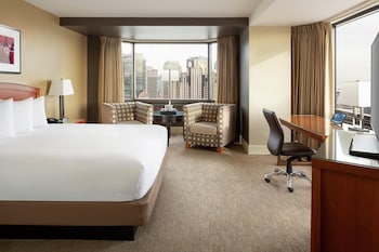 Deluxe Room, 1 King Bed, Bathtub, Corner (Deluxe View)