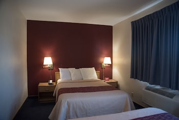 Deluxe Room, Non Smoking (3 Double Beds)