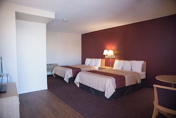 Deluxe Room, 2 Queen Beds, Non Smoking