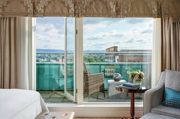 Room, 1 King Bed, Balcony (No View)