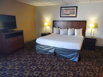 Suite, 1 King Bed, Non Smoking