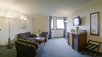 Suite (Studio)