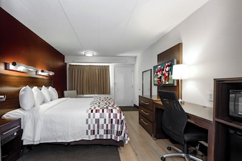 Superior Room, 1 King Bed, Accessible (Smoke Free)