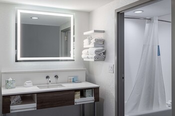 Studio Suite, 1 King Bed