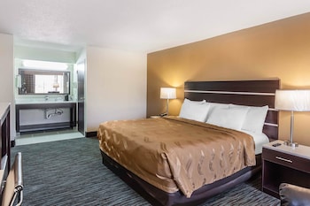 Standard Room, 1 King Bed, Smoking