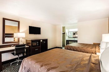 Standard Room, 2 Queen Beds, Smoking