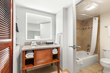 Standard Room, 1 King Bed, Non Smoking, Refrigerator & Microwave