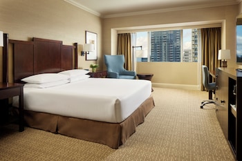 Room, 1 King Bed, Accessible (Shower)