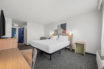 Room, 1 King Bed, Accessible (Hearing)