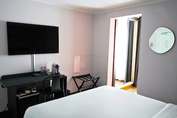 Classic Room, Courtyard Area