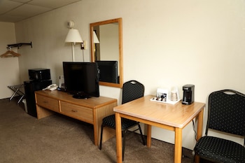 Standard Room, 2 Queen Beds, Accessible, Non Smoking