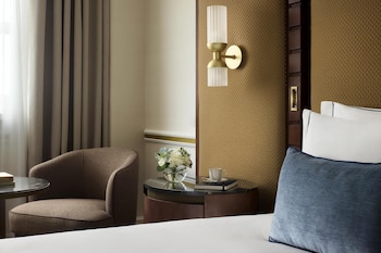 Deluxe Room (Signature)