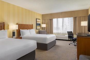 2 Queen Beds Deluxe Room