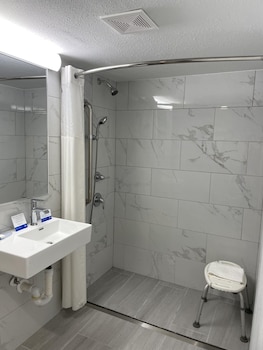 Standard Double Room, 2 Double Beds, Accessible