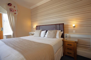 Deluxe Room, 1 King Bed, Non Smoking, Sea View