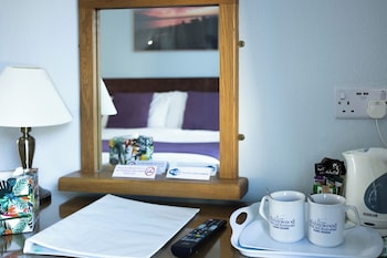 Standard Room, 1 King Bed, Non Smoking, Sea View