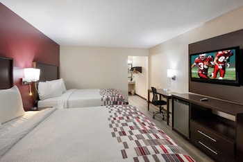 Deluxe Room, 2 Queen Beds, Accessible, Non Smoking (Roll-In Shower)