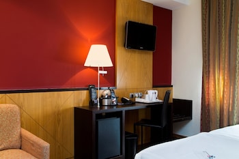 Premium Room, 2 Twin Beds, Non Smoking (Larger Room)