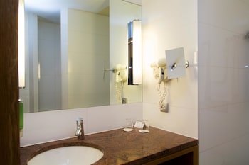 Premium Room, 2 Twin Beds, Non Smoking (Larger Room)