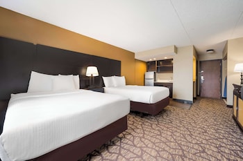 Suite, 2 Double Beds, Non Smoking, Kitchenette (1st Floor)