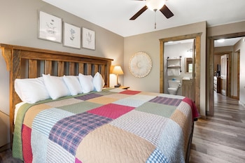 2-BD Waterfront Condo - Walk-In Level - 508