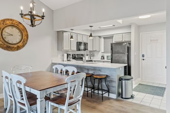 2 Bedroom Waterfront Condo #609