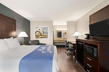 Room, 1 Queen Bed, Smoking