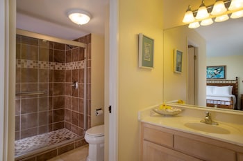 Suite, 1 King Bed, 2 Bathrooms, Oceanfront