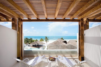 Signature Suite, 1 King Bed, Oceanfront