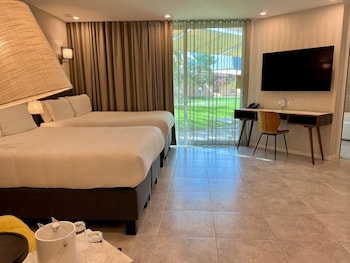 Deluxe Room (Octagon)