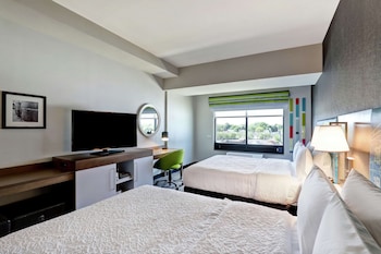 Signature Room, 2 Queen Beds, Accessible