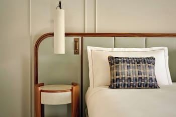 Junior Suite, Resort View (Balcony)