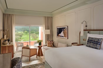 Junior Suite, Resort View (Balcony)