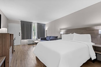 Suite, 1 Queen Bed, Non Smoking