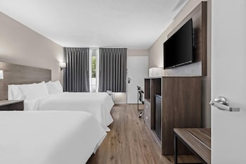 Room, 2 Queen Beds, Accessible, Non Smoking