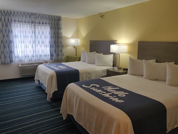 Room, 2 Queen Beds, Non Smoking (Pet-Friendly)
