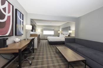 Suite, 1 King Bed, Non Smoking